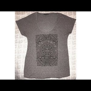 ✨☑️↘️Comfy grey Obey shirt!↙️☑️✨